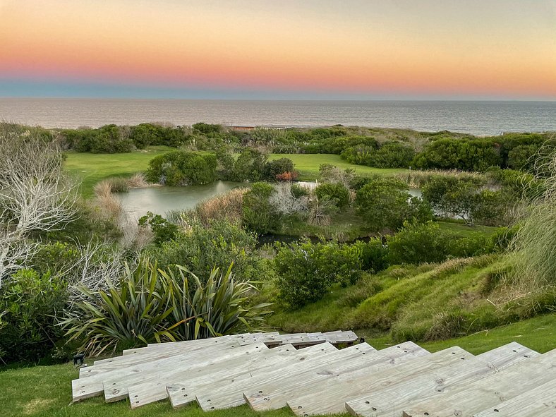 Beachfront mansion in Punta del Este - Pde001