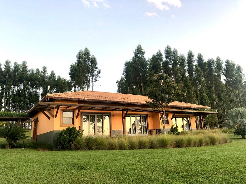 Beautiful country villas in Itaí - Iti001