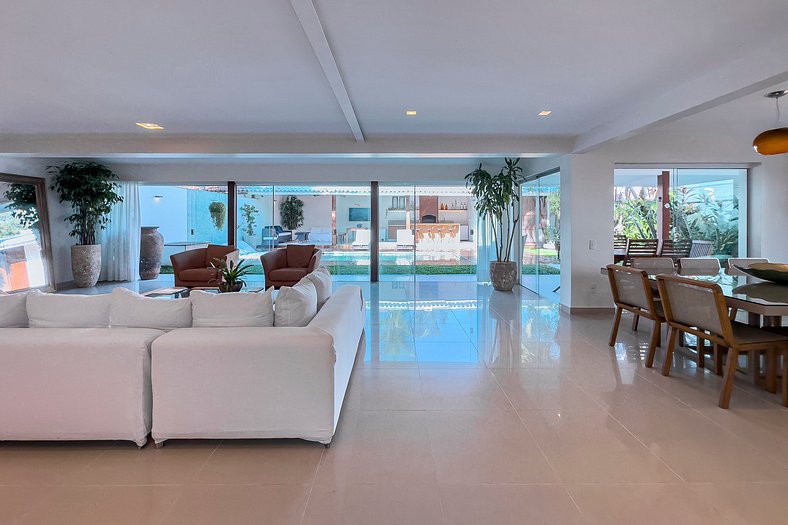 Beautiful Mansion in Barra da Tijuca - Bar010