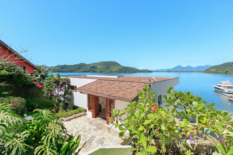 Bela mansão de 9 suites frente mar em Angra dos Reis - Ang00