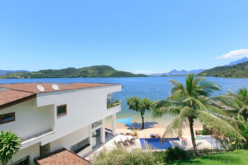 Bela mansão de 9 suites frente mar em Angra dos Reis - Ang00