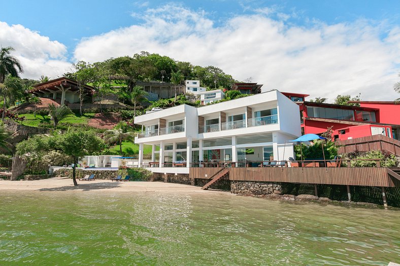 Bela mansão de 9 suites frente mar em Angra dos Reis - Ang00