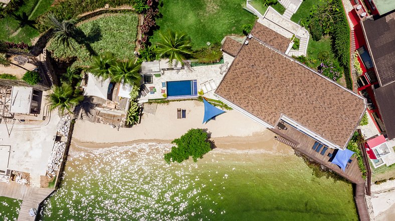 Bela mansão de 9 suites frente mar em Angra dos Reis - Ang00