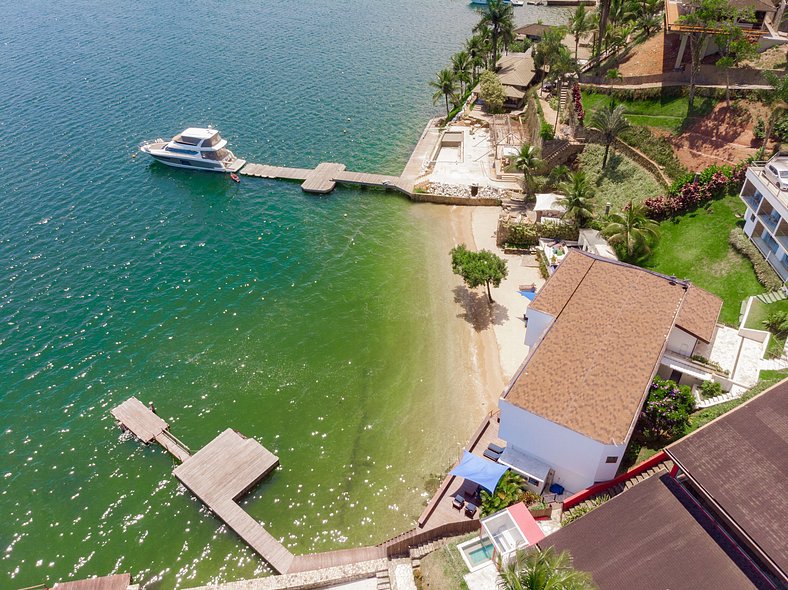 Bela mansão de 9 suites frente mar em Angra dos Reis - Ang00