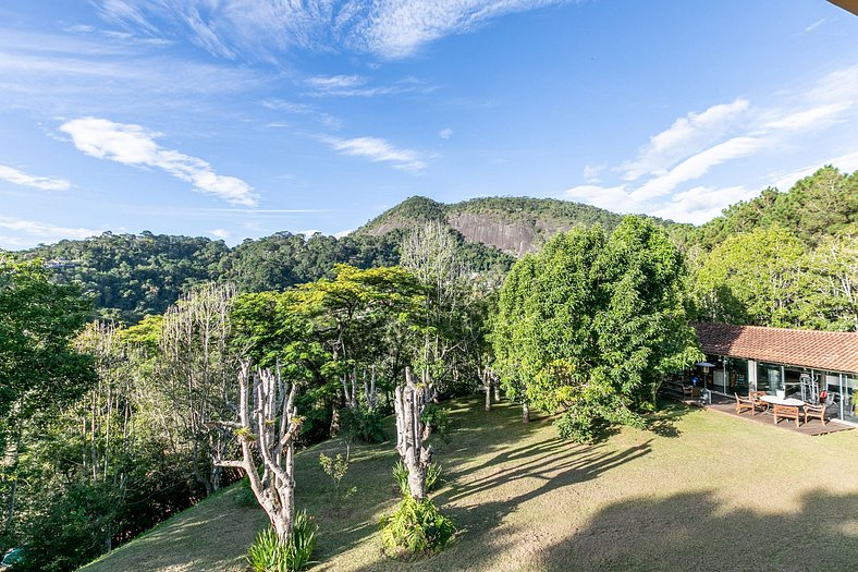 Belíssima villa de luxo em Itaipava - Ita004