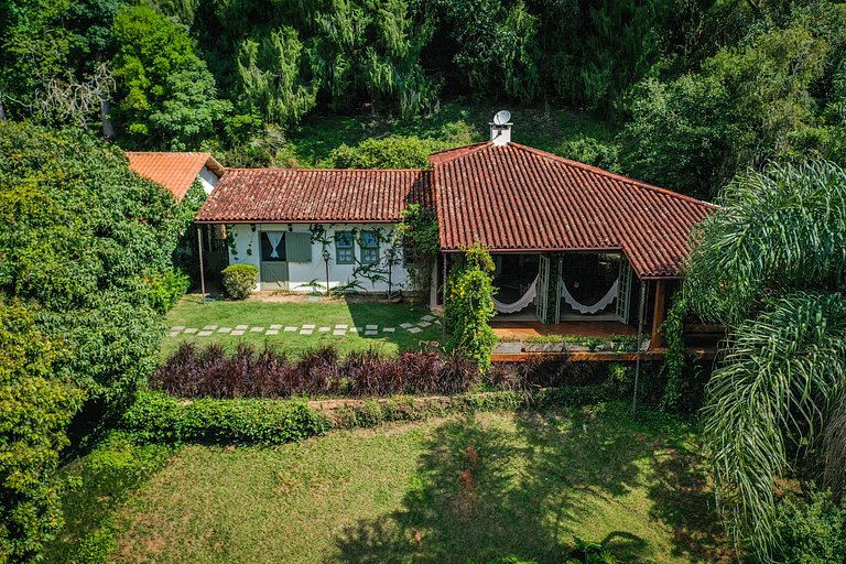 Bella casa con piscina a Serra do Rio - Ita006