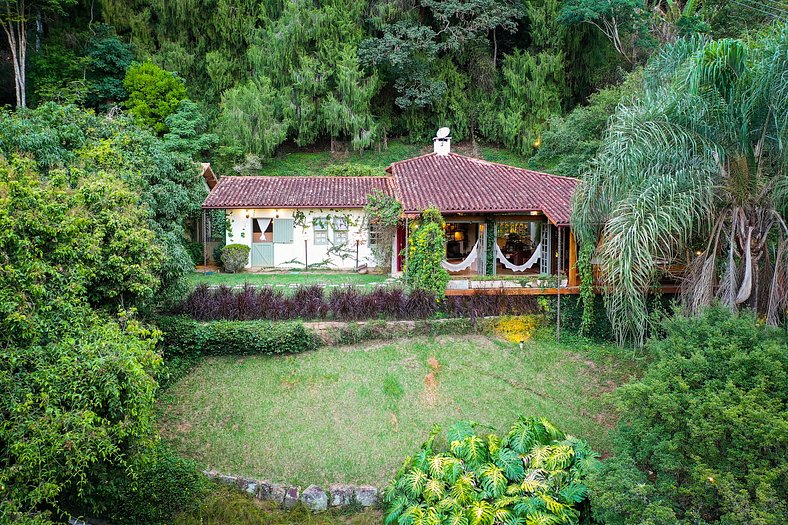 Bella casa con piscina a Serra do Rio - Ita006