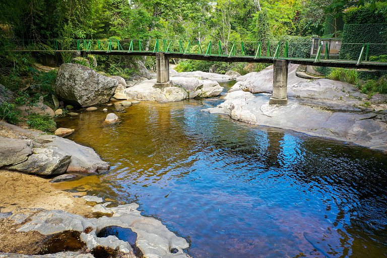 Bella casa con piscina a Serra do Rio - Ita006