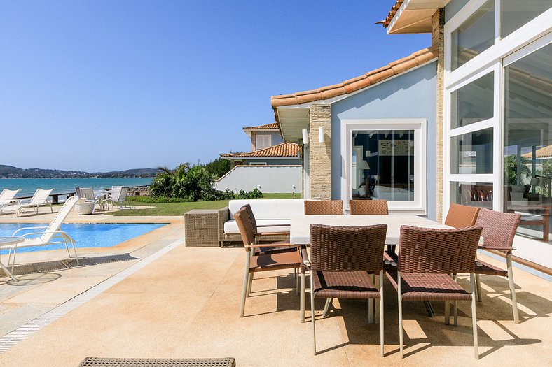 Casa de luxo beira-mar em Búzios - Buz007