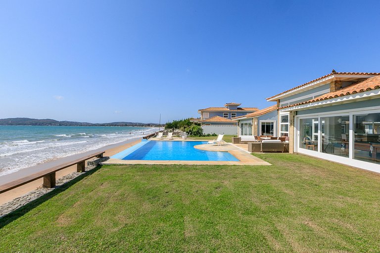 Casa de luxo beira-mar em Búzios - Buz007