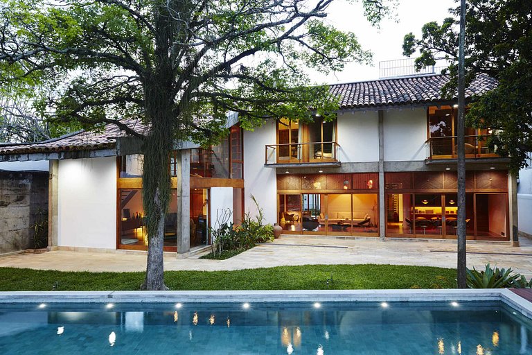 Casa estilosa de luxo em Santa Teresa - San005