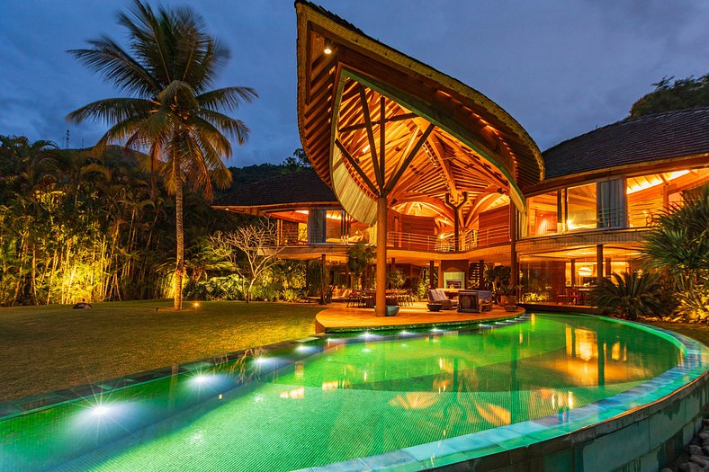 Casa Folha - Mansão de luxo em Angra dos Reis - Ang004