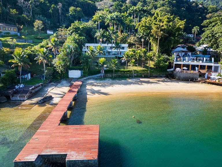 Casa frente-mar em Angra dos Reis - Ang005