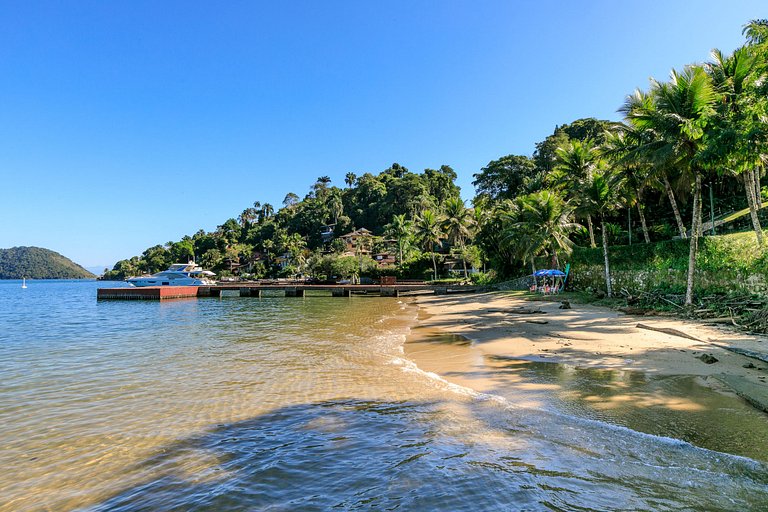 Casa frente-mar em Angra dos Reis - Ang005