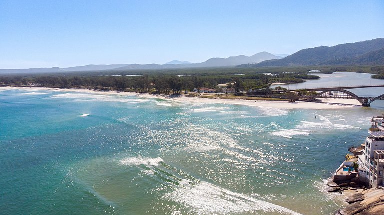 Casa frente mar em Barra de Guaratiba - Bdg001