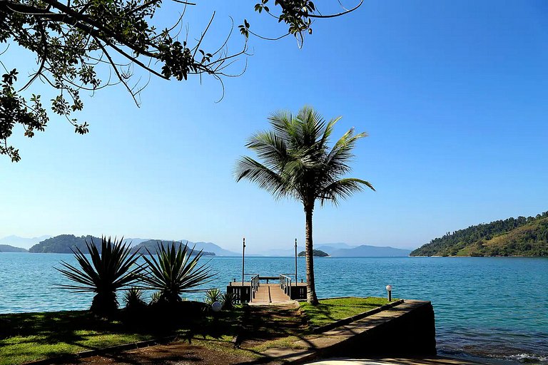 Casa in cima alla collina ad Angra dos Reis - Ang015