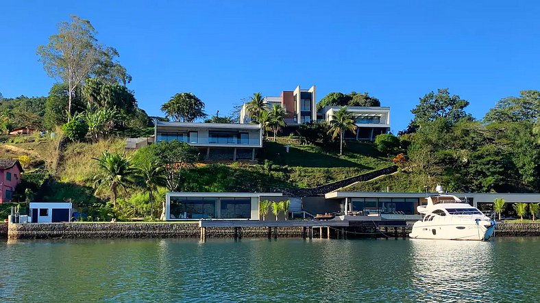 Casa junto al mar en Angra dos Reis - Ang017