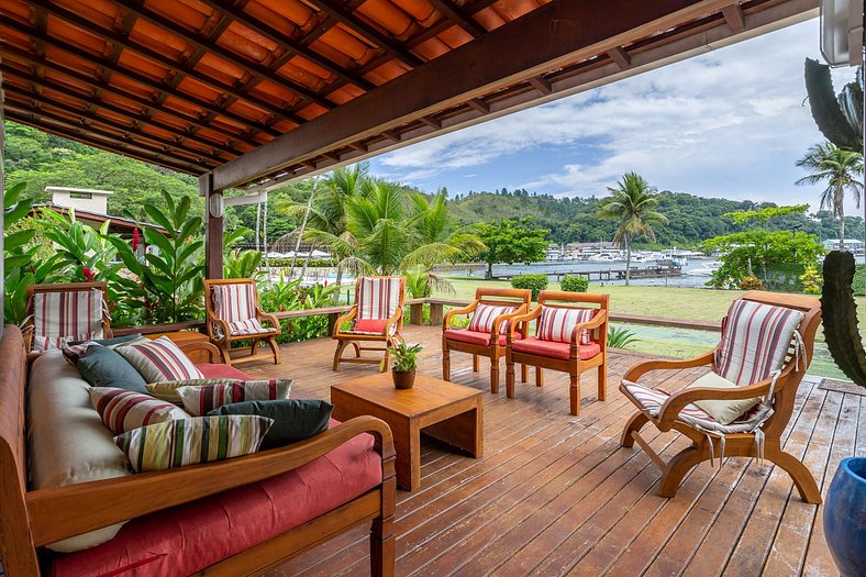 Casa junto al mar en Angra dos Reis - Ang028