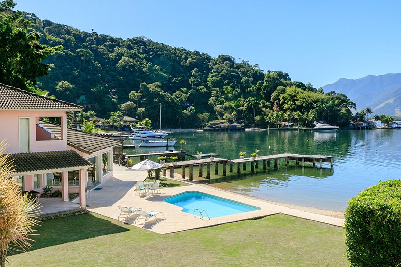 Casa na areia em Angra dos Reis - Ang023