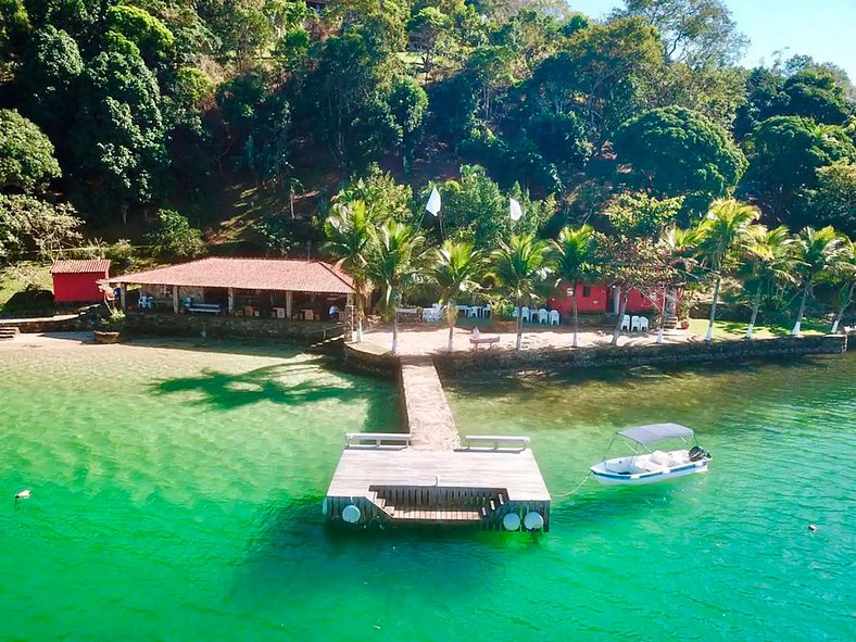 Casa no alto da colina em Angra dos Reis - Ang016