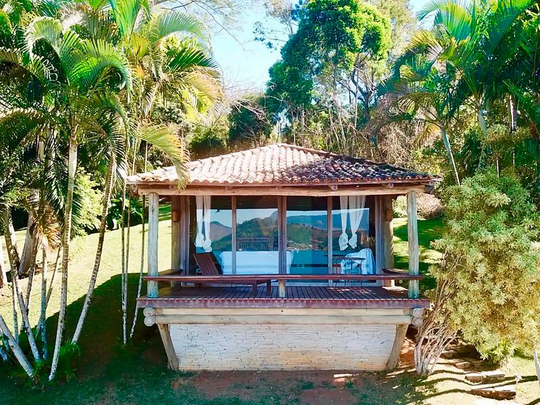 Casa no alto da colina em Angra dos Reis - Ang016