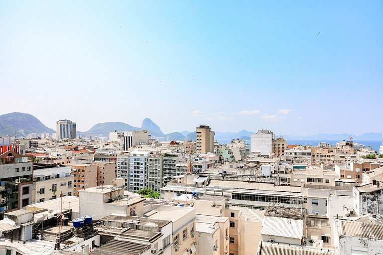 Cobertura com piscina e vista em Ipanema - Ipa011