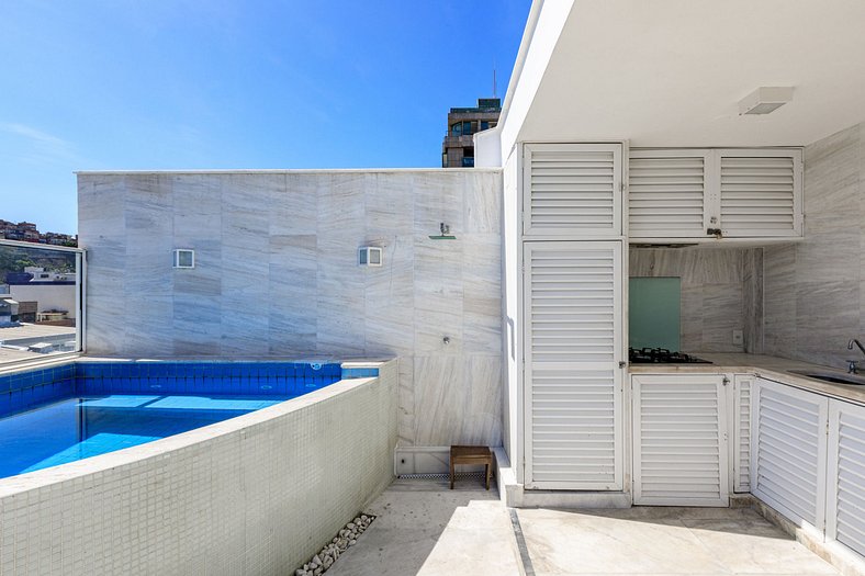 Cobertura Duplex com Piscina em Ipanema - Ipa018