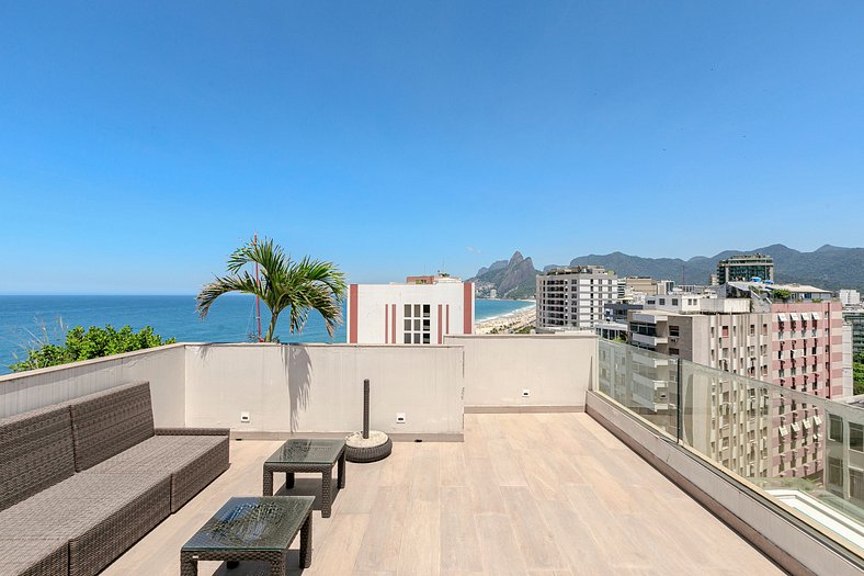 Cobertura triplex em Ipanema - Ipa023