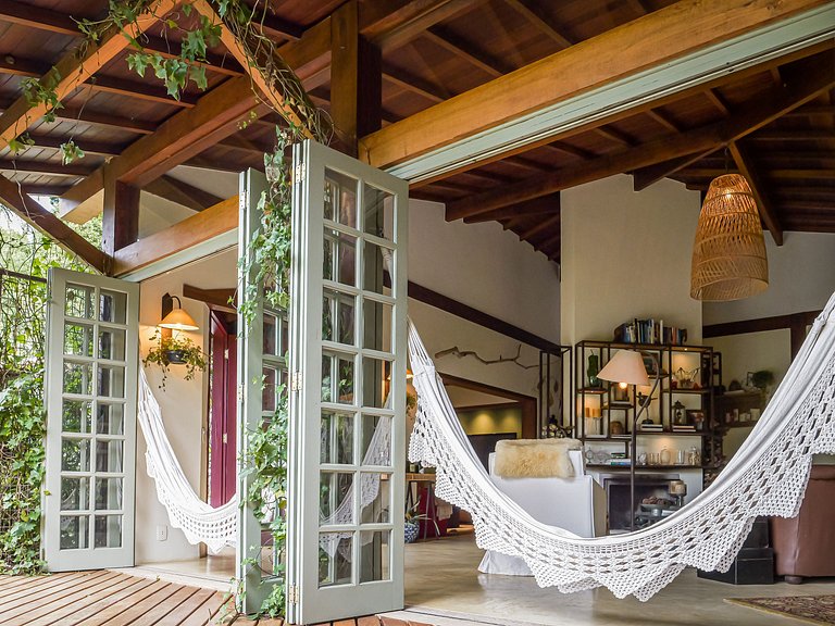 Hermosa casa con piscina en Serra do Rio - Ita006