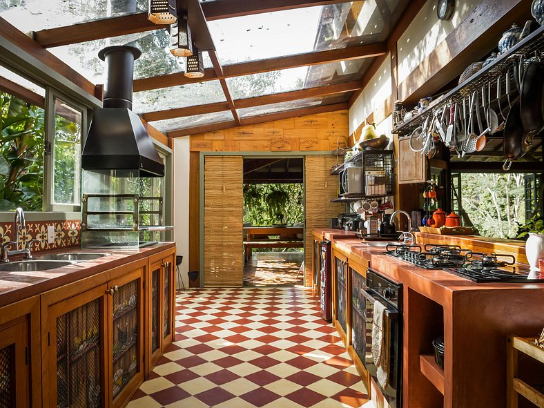 Hermosa casa con piscina en Serra do Rio - Ita006