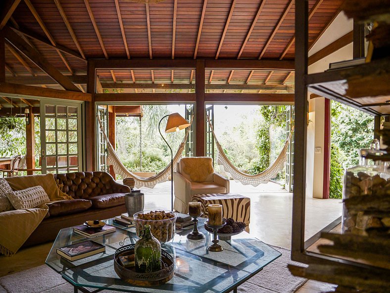 Hermosa casa con piscina en Serra do Rio - Ita006