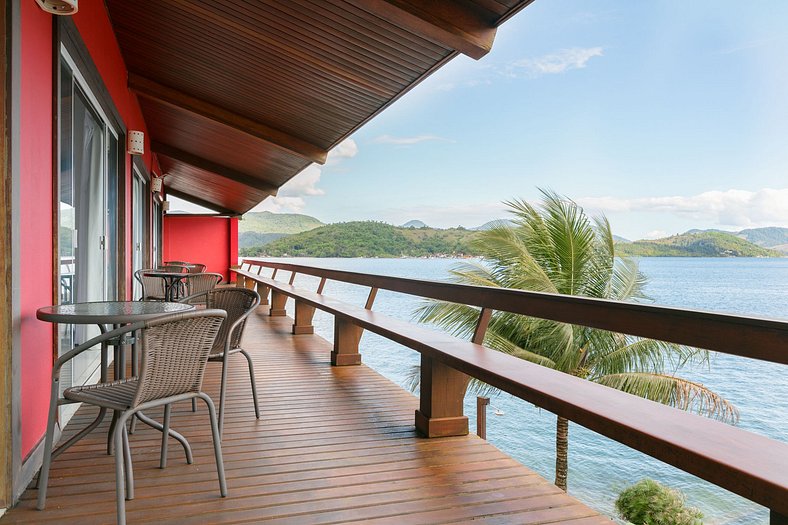 Hermosa villa frente al mar en Angra dos Reis con 9 Suites -