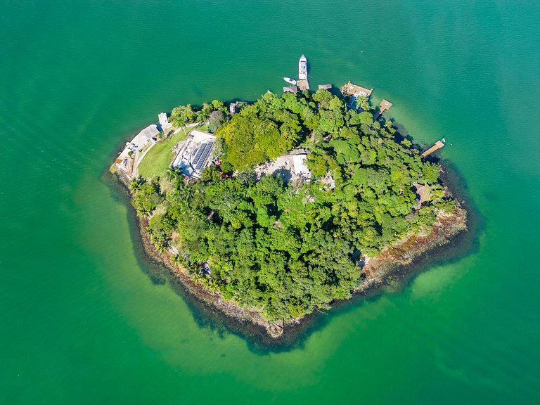 Île luxueuse à Angra dos Reis - Ang014