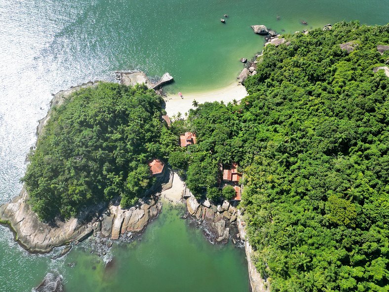 Île paradisiaque à Angra dos Reis - Man006