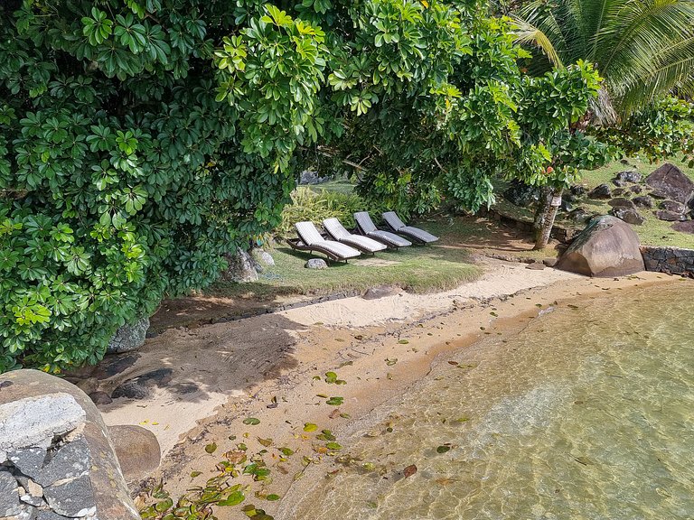 Linda casa em Angra dos Reis - Ang018