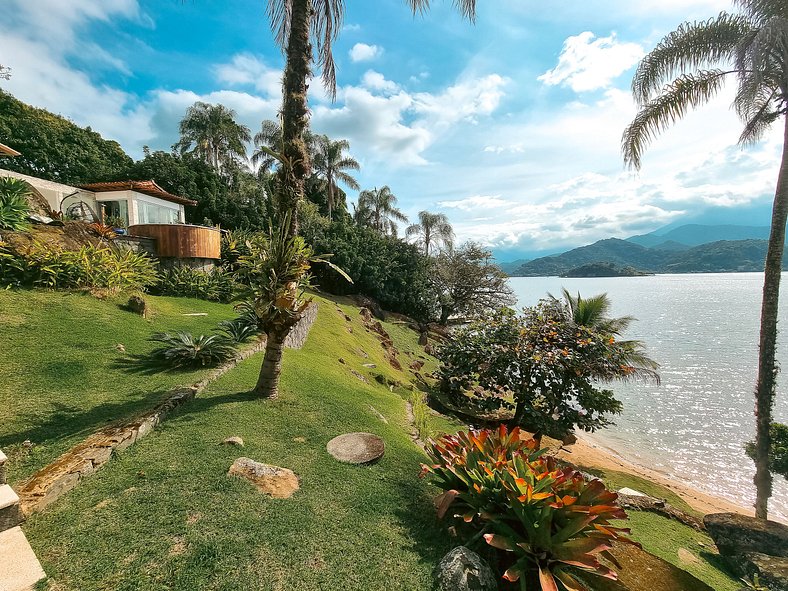 Linda casa em Angra dos Reis - Ang018