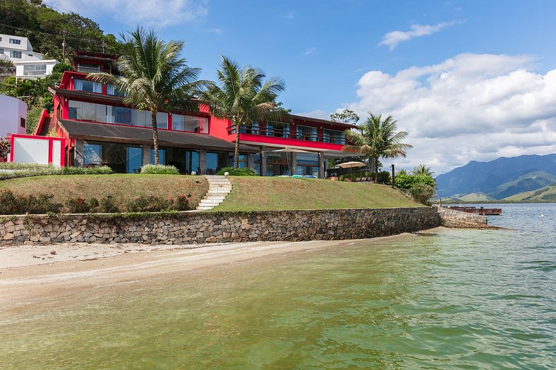 Linda mansão frente mar em Angra dos Reis de 9 Suites - Ang0