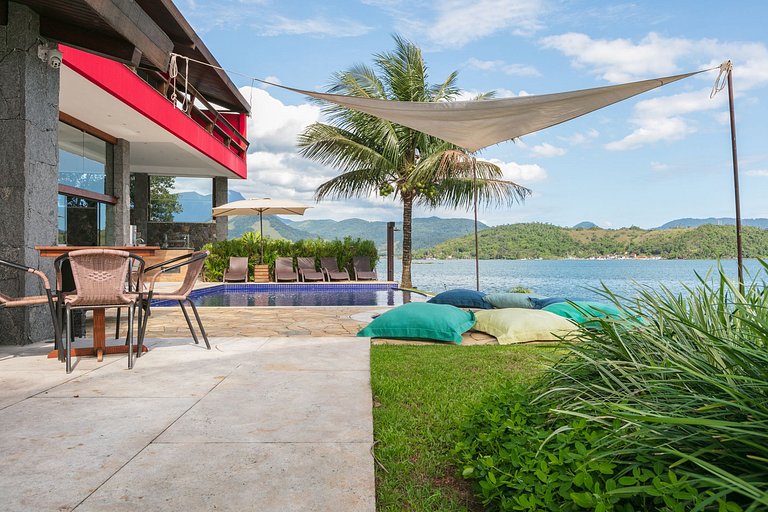 Linda mansão frente mar em Angra dos Reis de 9 Suites - Ang0