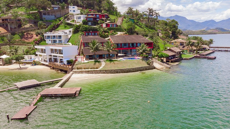 Linda mansão frente mar em Angra dos Reis de 9 Suites - Ang0