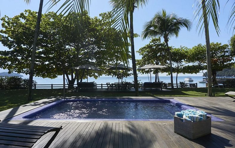 Luxury island villa in Angra dos Reis - Ang008