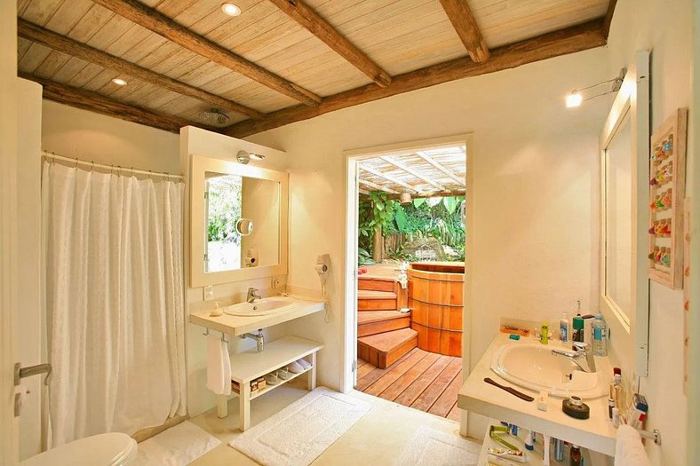 Luxury island villa in Ilha Grande - Ang008