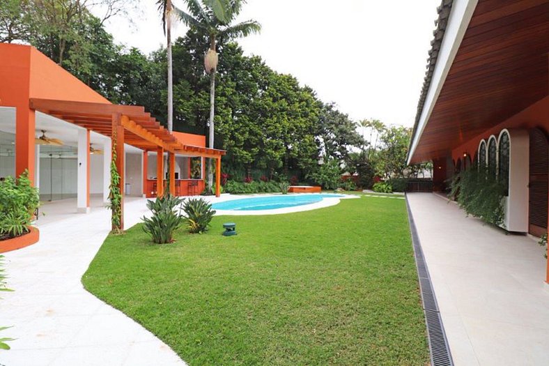 Luxury mansion in Alto de Pinheiros - Apn001