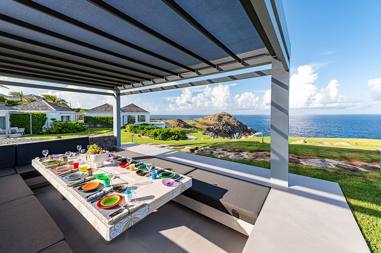 Luxury Mansion in St. Barthelemy - Stb001