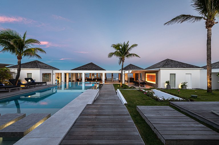 Luxury Mansion in St. Barthelemy - Stb001