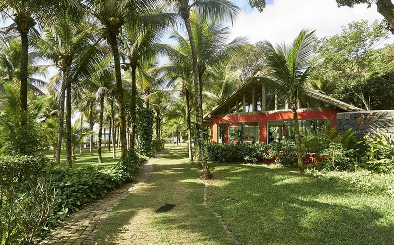 Mansão de 10 suítes em Ilha Grande - Ang008