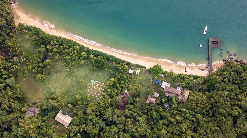 Mansão de 10 suítes em Ilha Grande - Ang008