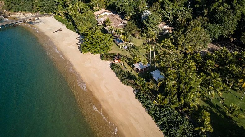 Mansão de 10 suítes em Ilha Grande - Ang008