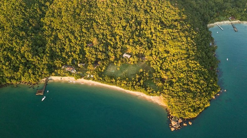 Mansão de 10 suítes em Ilha Grande - Ang008