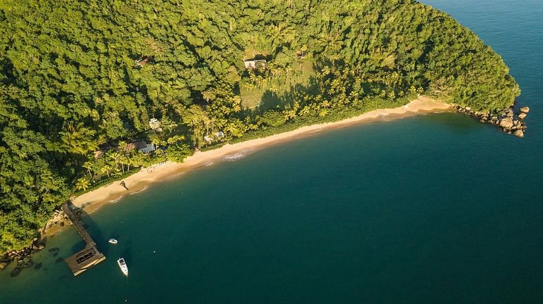 Mansão de 10 suítes em Ilha Grande - Ang008