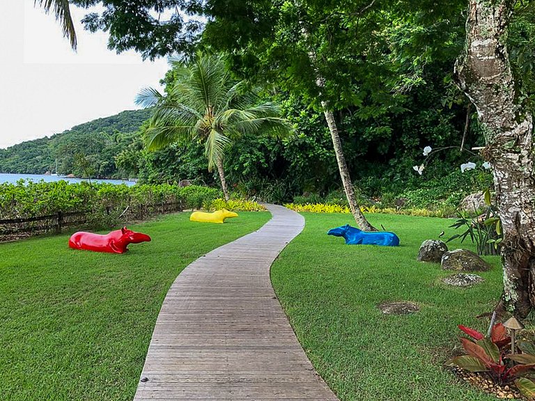 Mansão de 10 suítes em Ilha Grande - Ang008